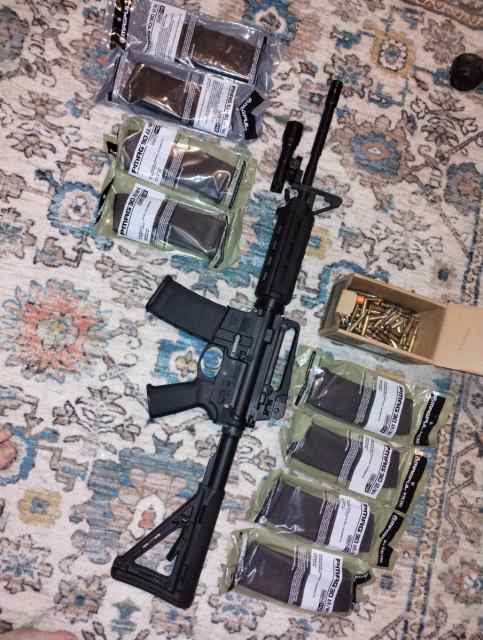 PA-15 16&quot; ,  AR-15 with + Light+  9 mags + ammo!