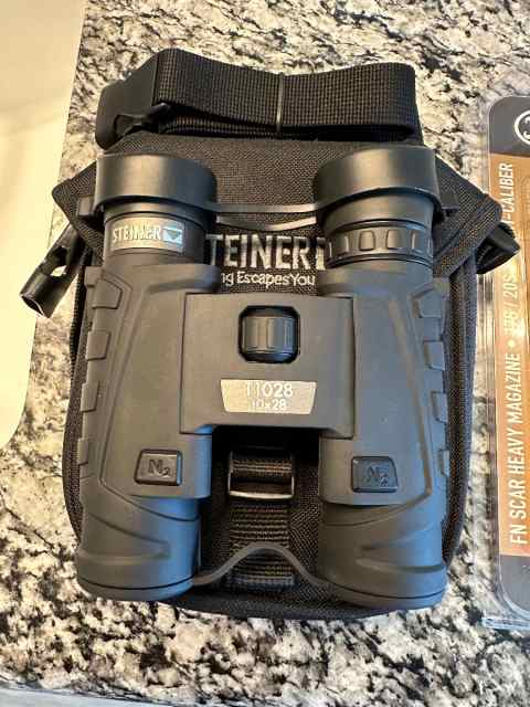 Steiner T1028 Tactical Binoculars