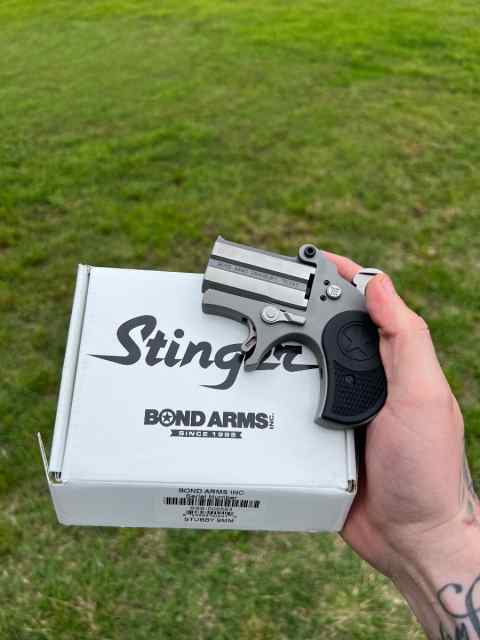 Bond Arms Stubby 9mm