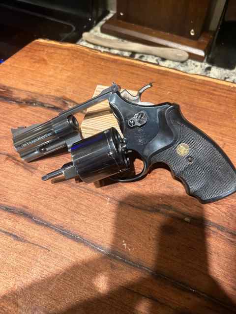 S&amp;W model 29-4 3” .44 mag revolver 