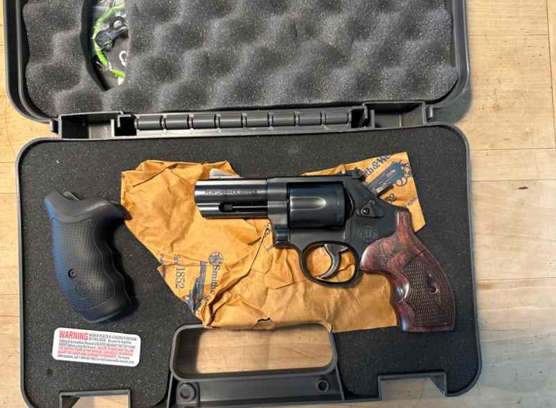 S&amp;W Model 19-9 carry comp, plus extras available!